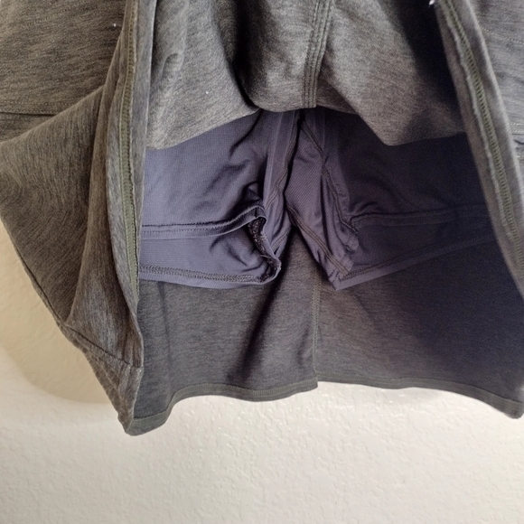 KUHL Womens Mova Cargo SKORT Dark Charcoal Gray, Golf Hiking sz M - Picture 5 of 7